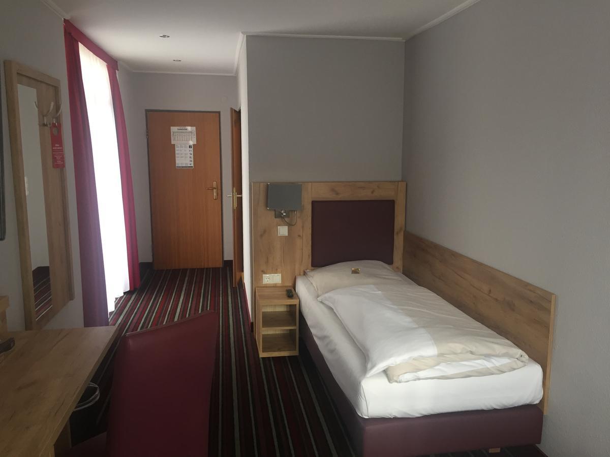 Hotel Suederelbe Гамбург Экстерьер фото