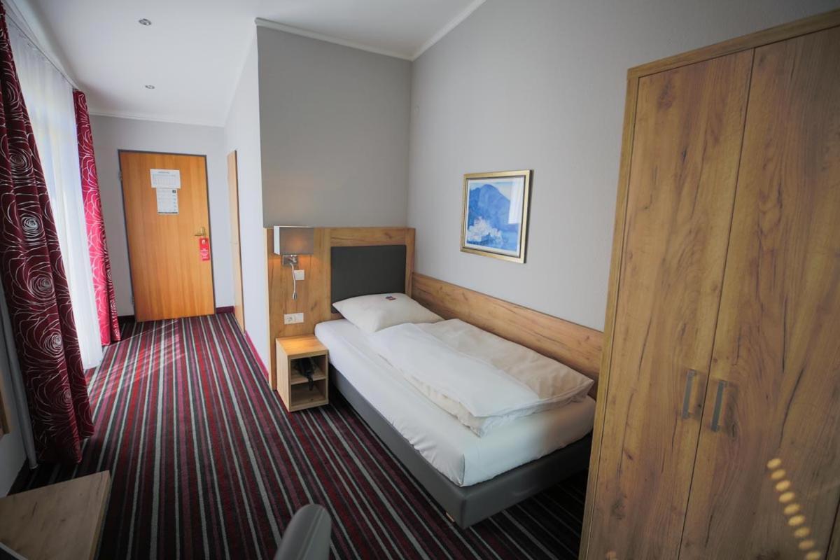 Hotel Suederelbe Гамбург Экстерьер фото